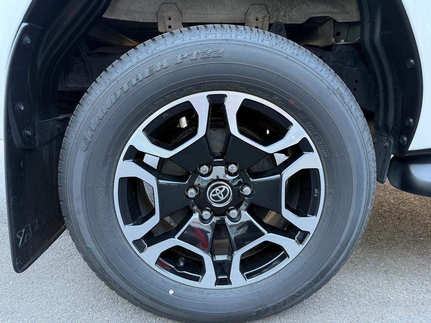 2024 Toyota Hilux SR5 48V — photo 6