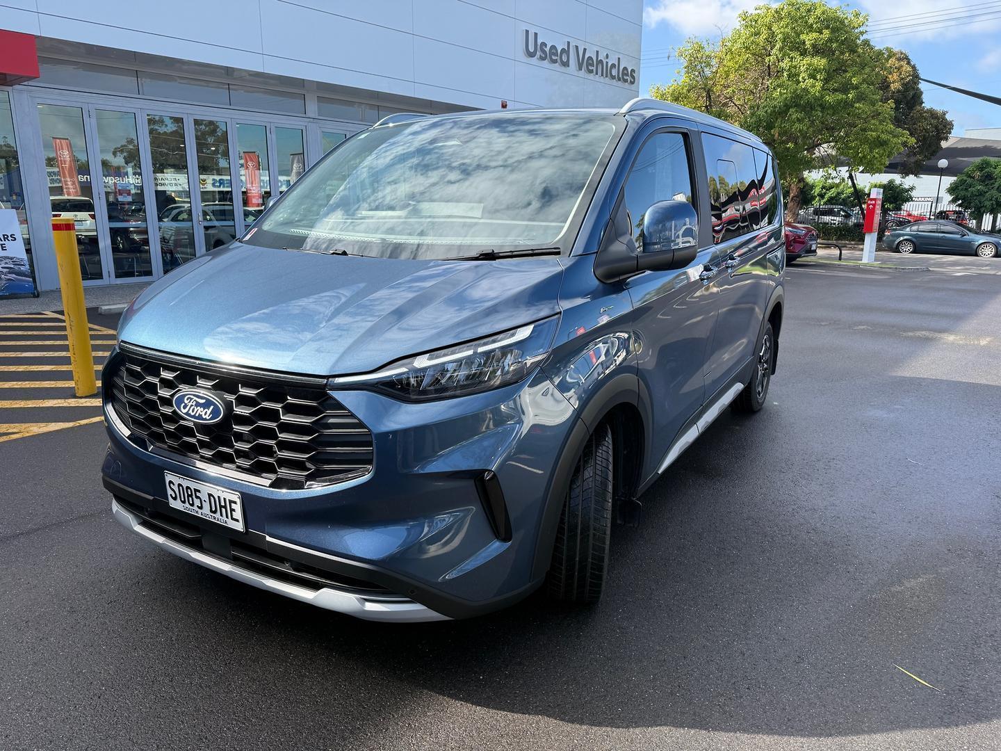 2024 Ford Tourneo Active — photo 2