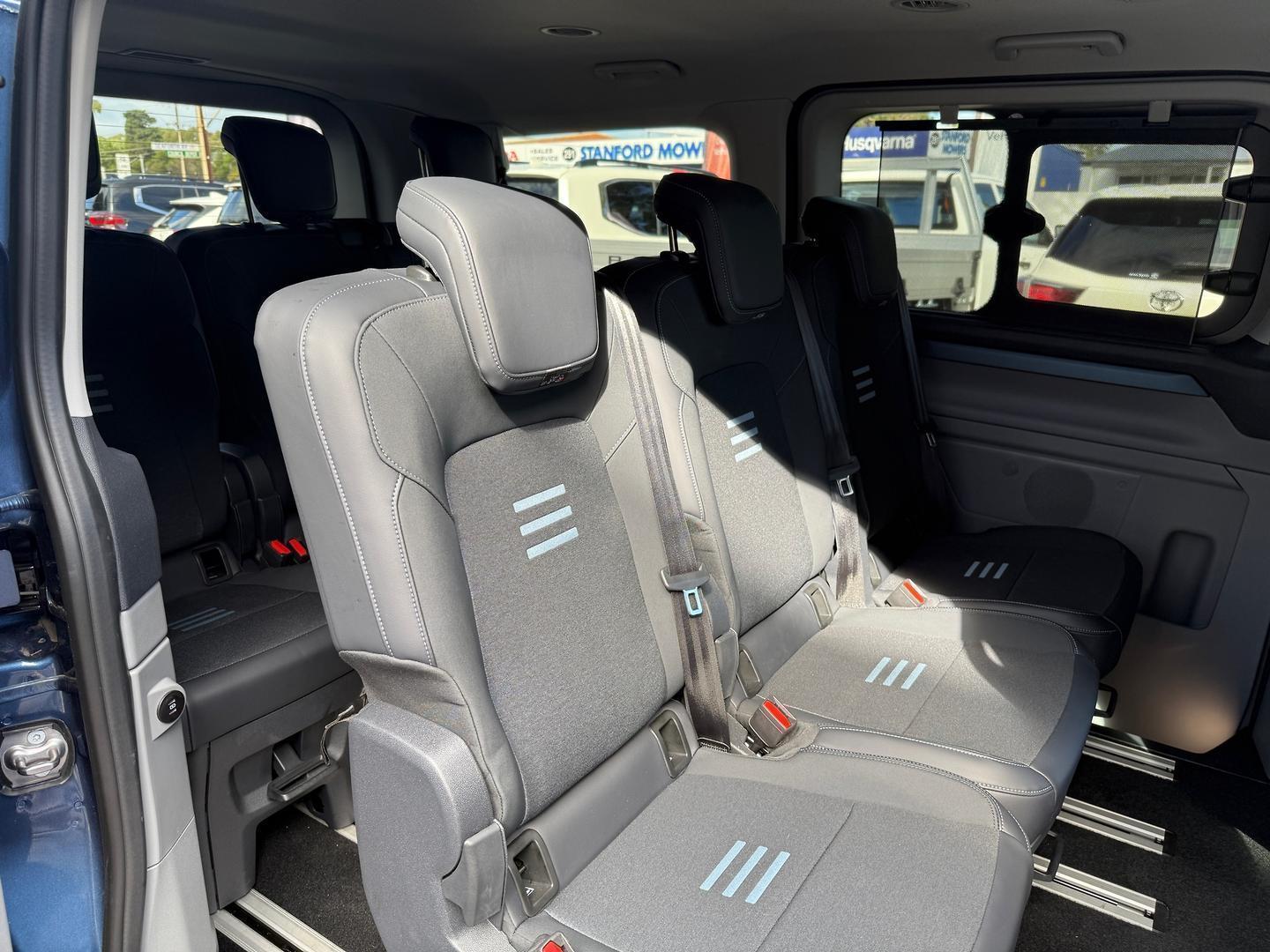 2024 Ford Tourneo Active — photo 6