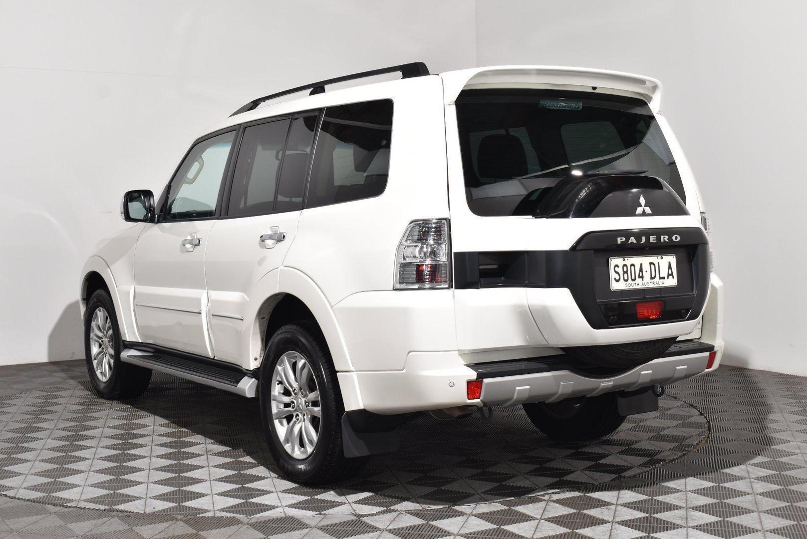 2018 Mitsubishi Pajero Exceed — photo 14
