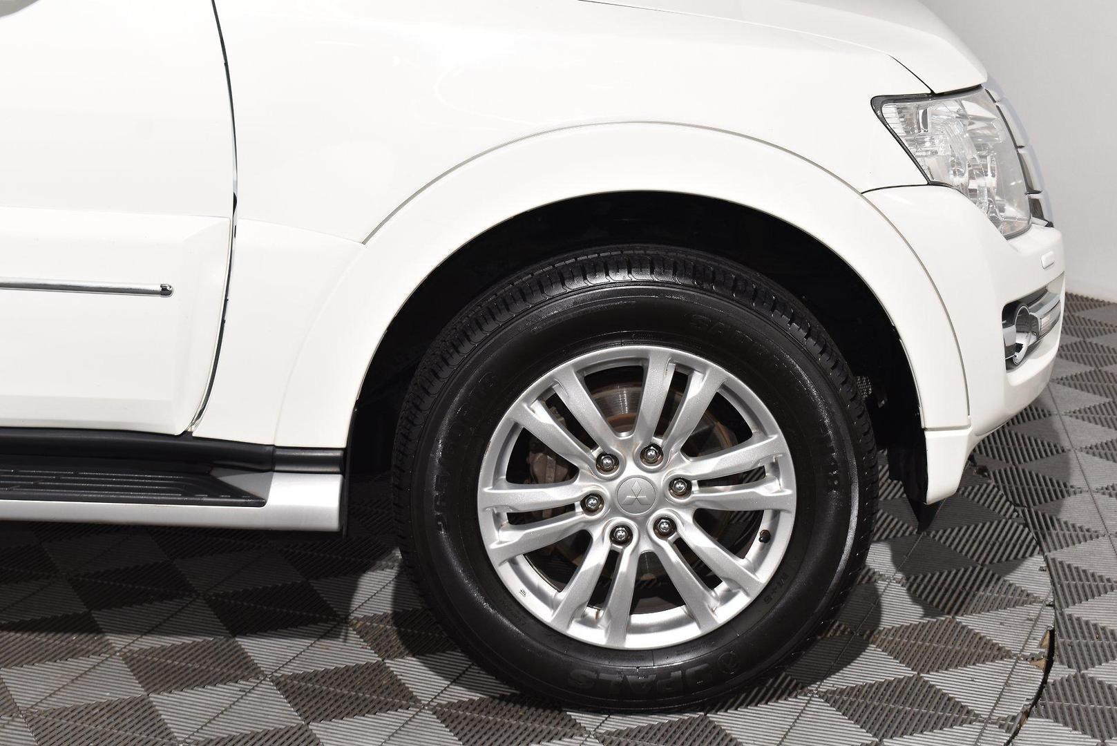 2018 Mitsubishi Pajero Exceed — photo 18