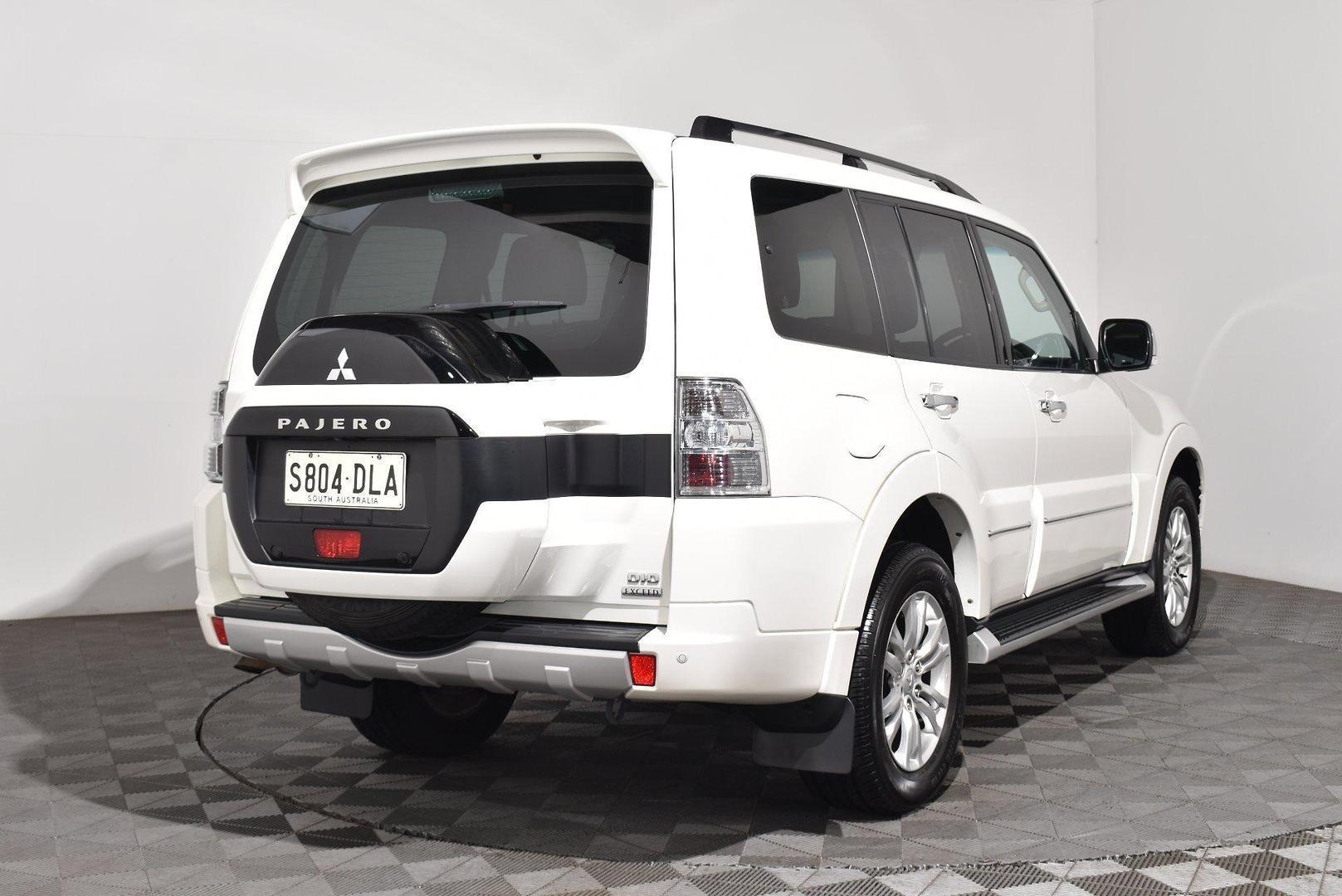 2018 Mitsubishi Pajero Exceed — photo 2