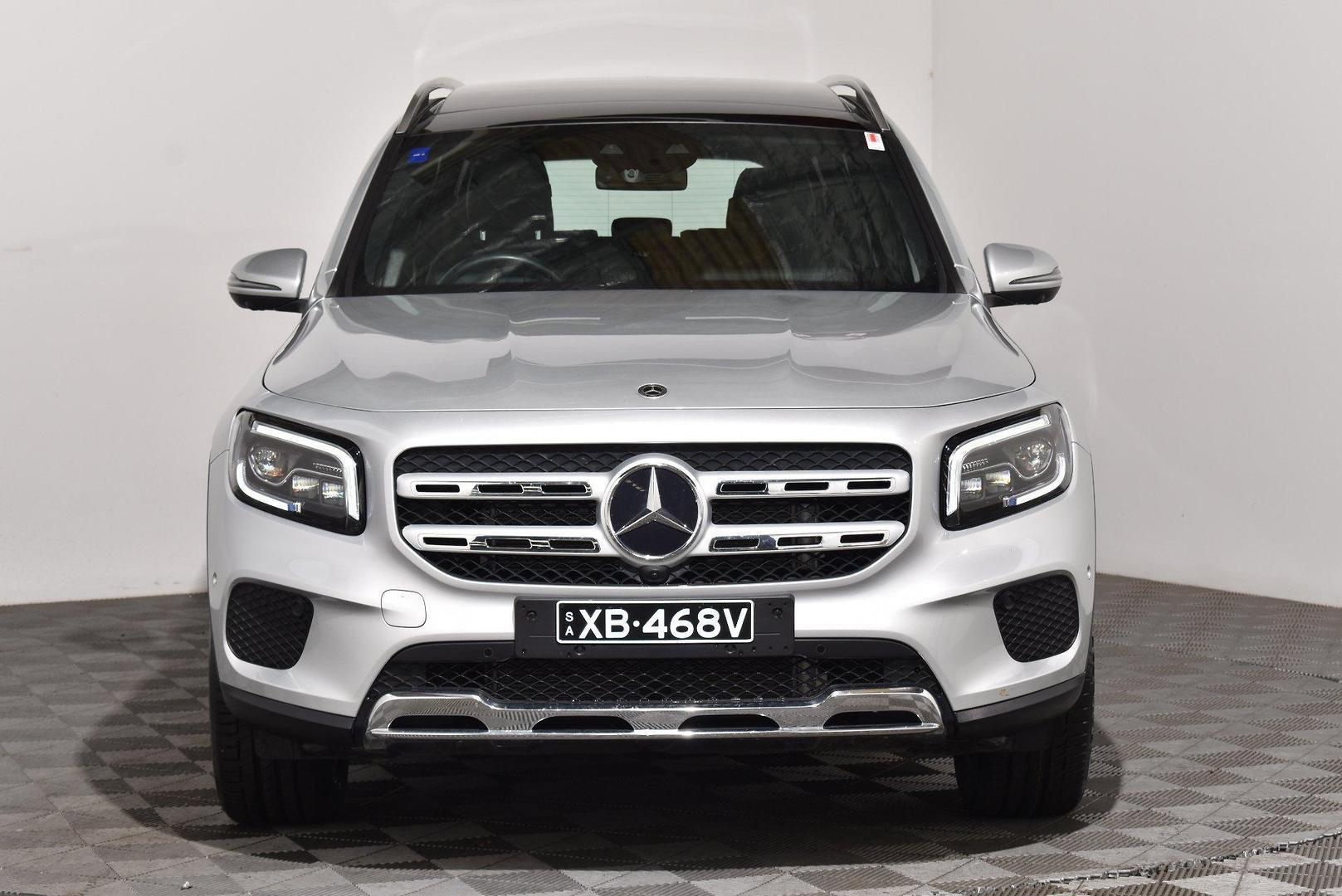2021 Mercedes-Benz GLB-Class GLB250 — photo 3