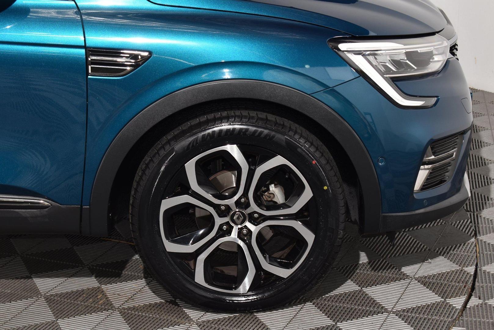 2022 Renault Arkana Intens — photo 17