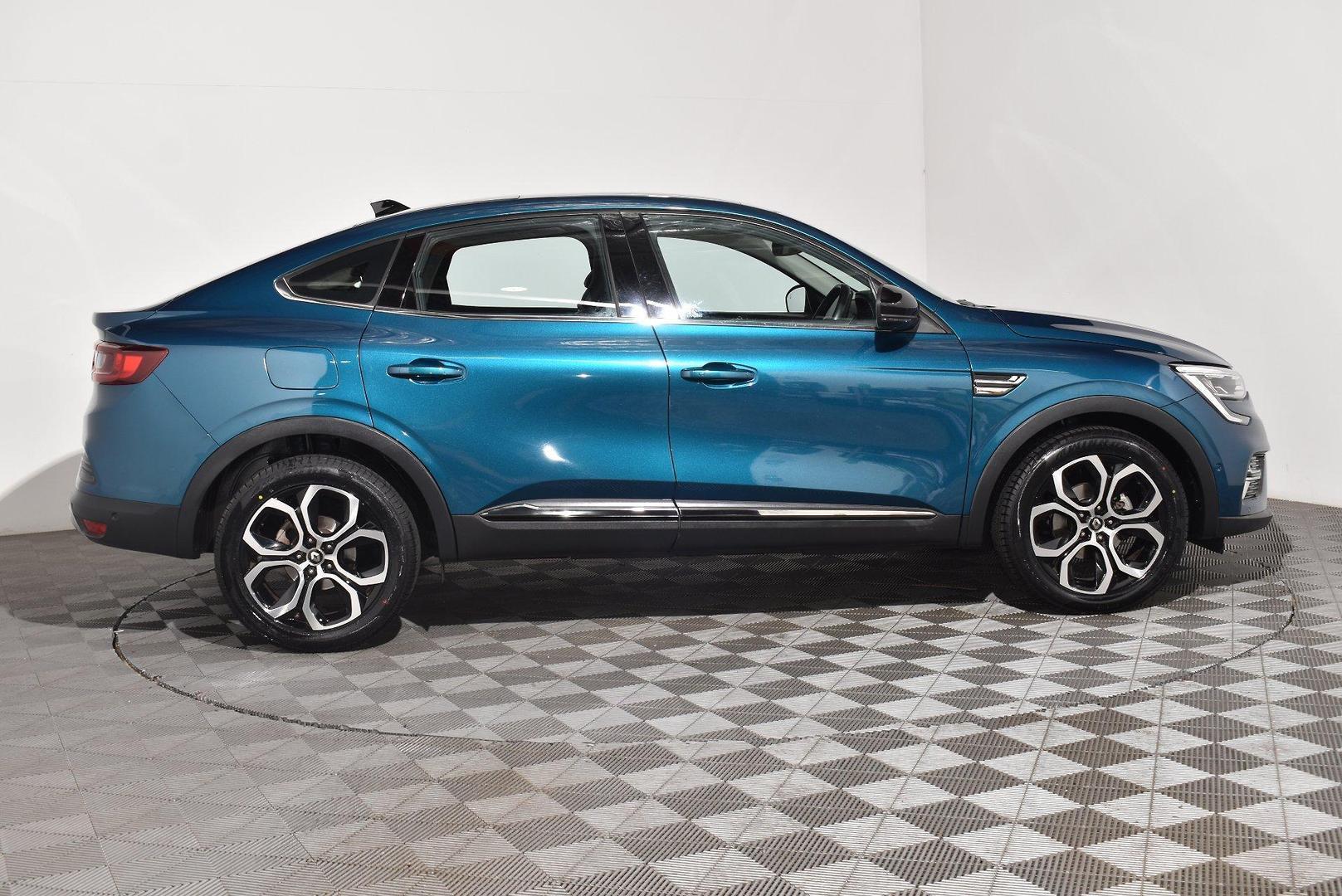 2022 Renault Arkana Intens — photo 9
