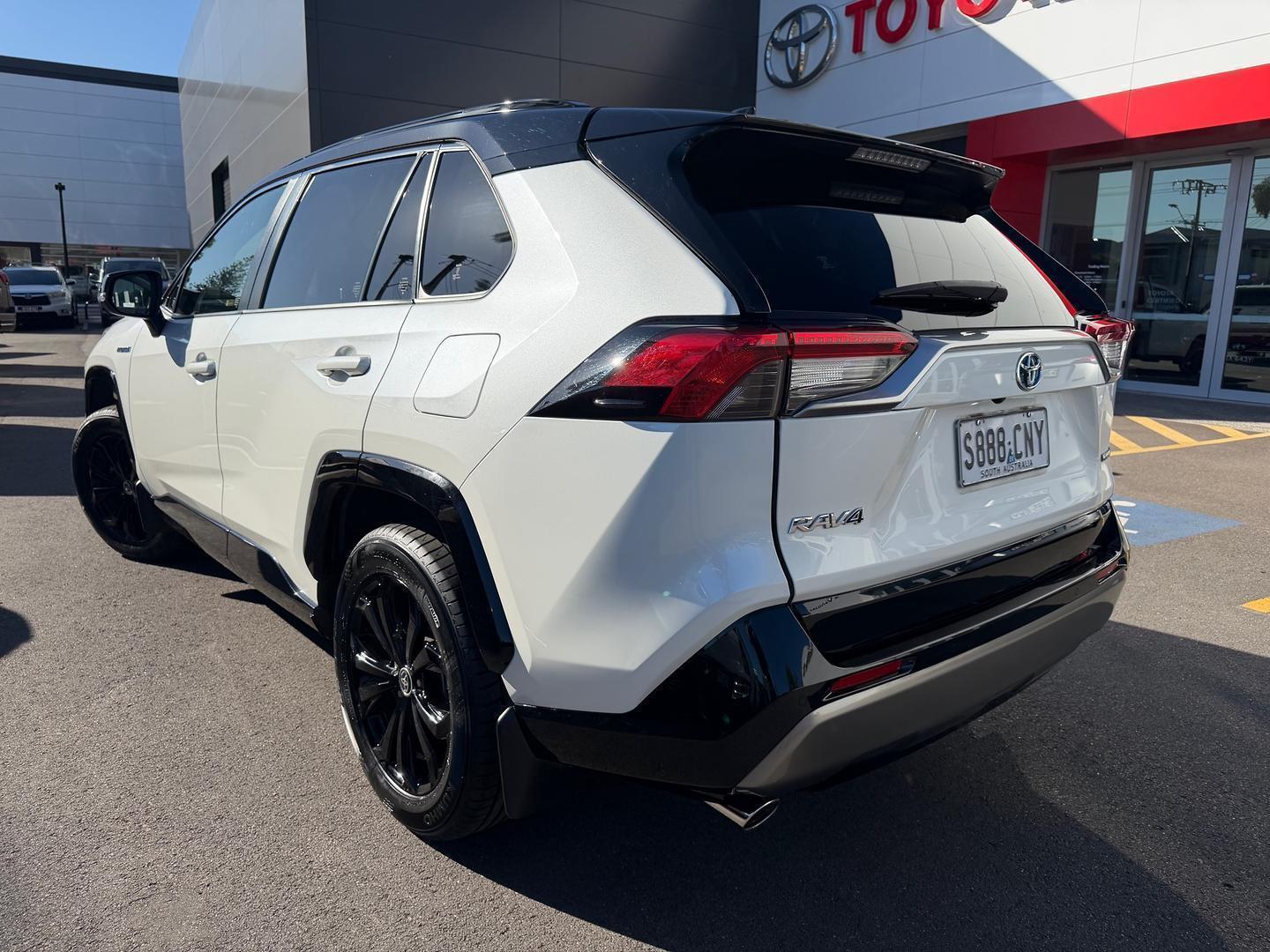 2022 Toyota RAV4 XSE — photo 4