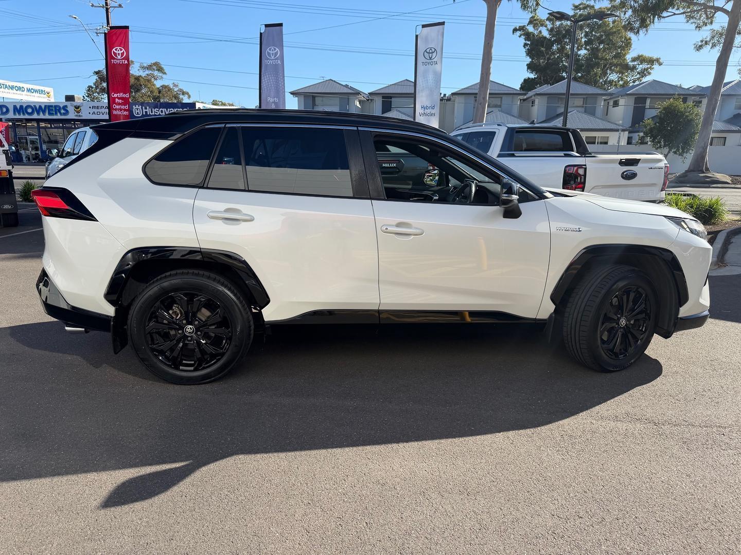 2022 Toyota RAV4 XSE — photo 7