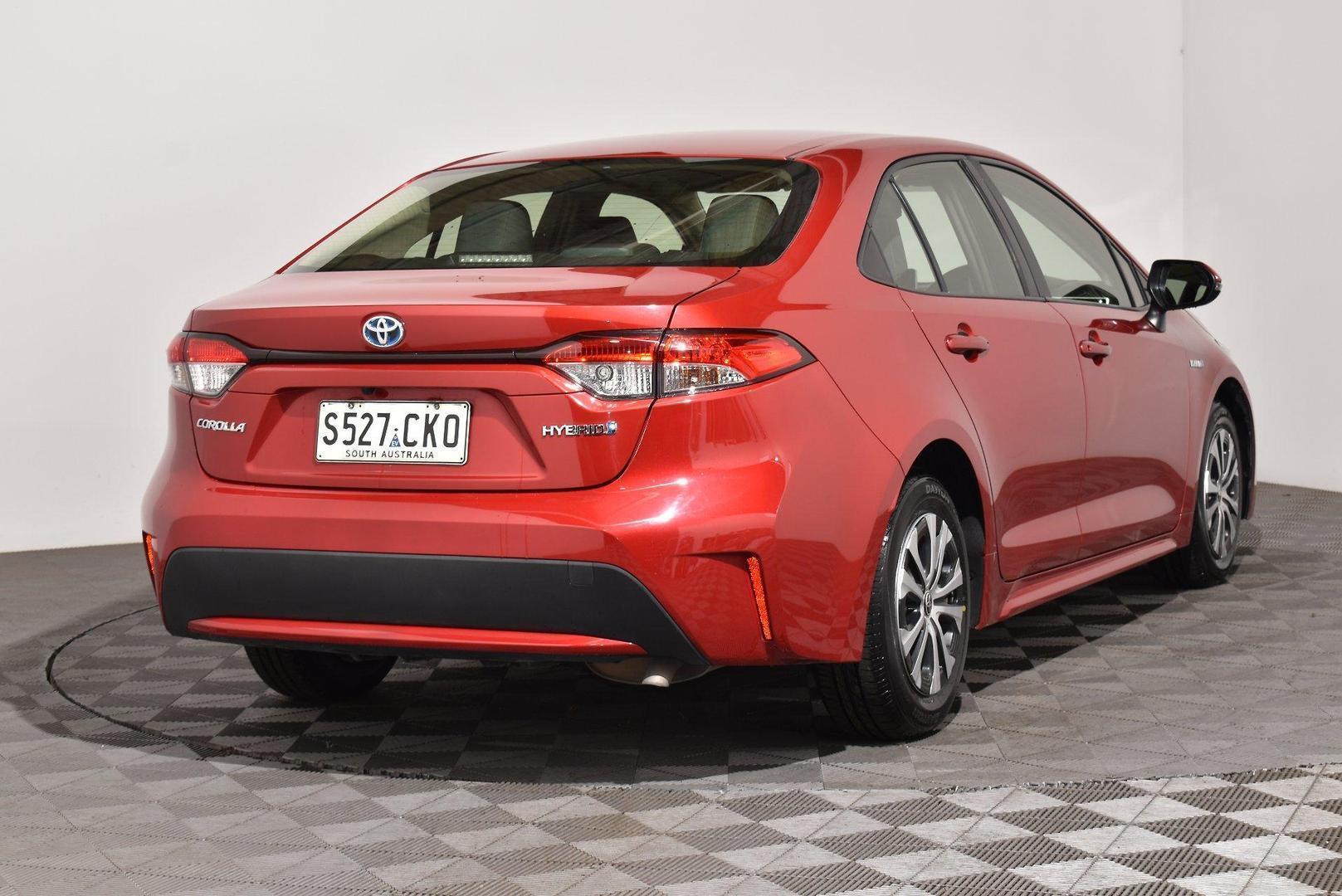 2021 Toyota Corolla SX Hybrid — photo 14