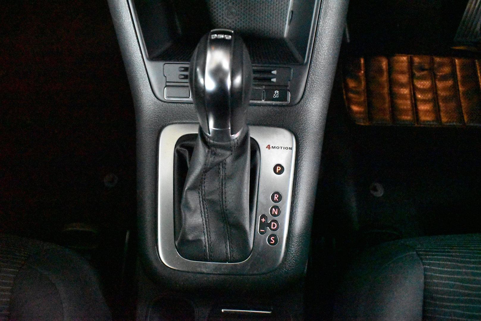 2021 Toyota Corolla SX Hybrid — photo 20