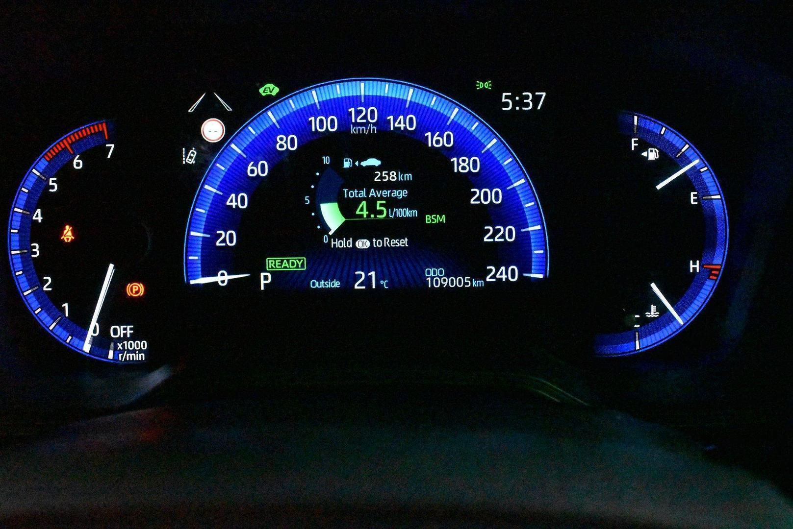 2021 Toyota Corolla SX Hybrid — photo 30