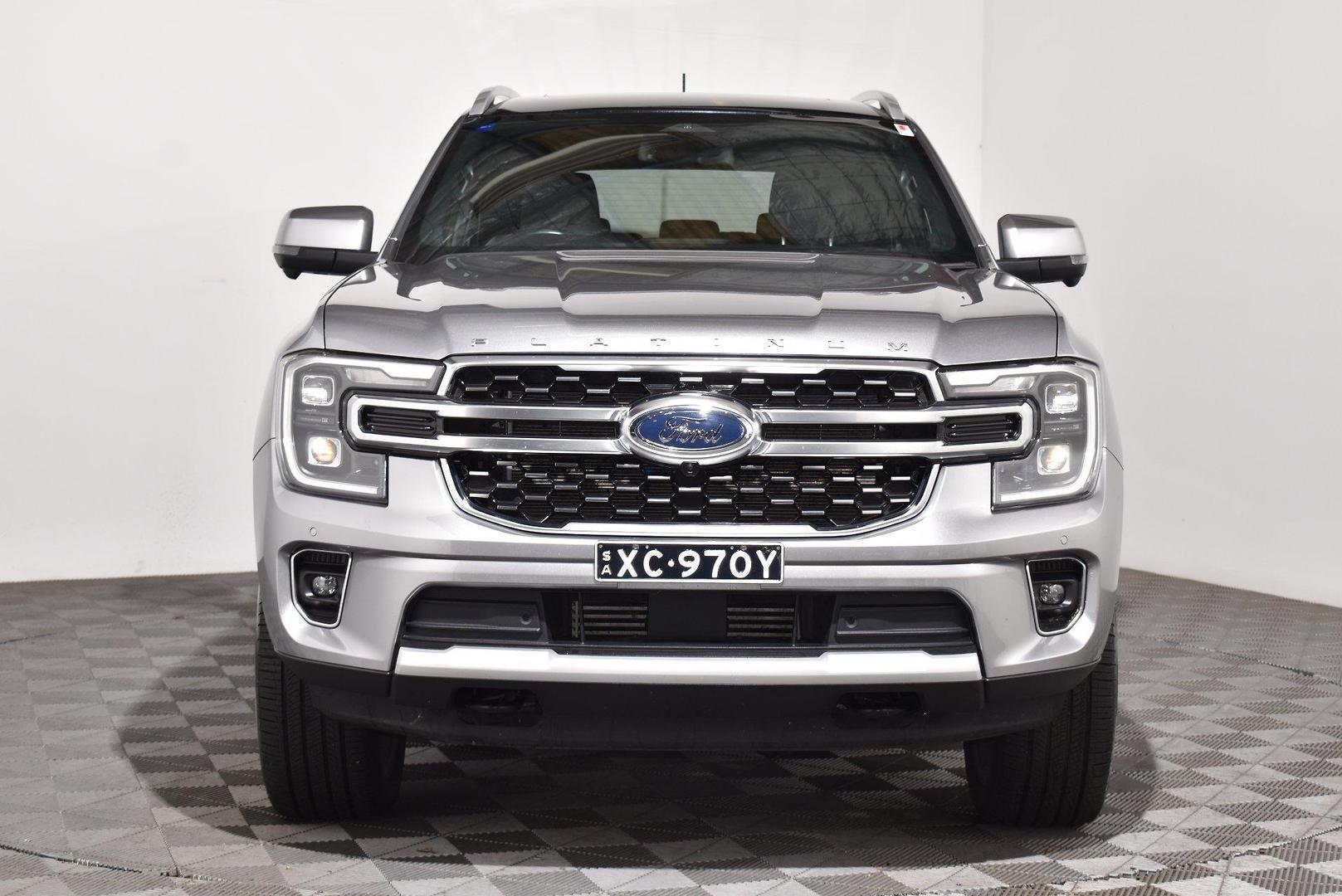 2023 Ford Everest Platinum — photo 3
