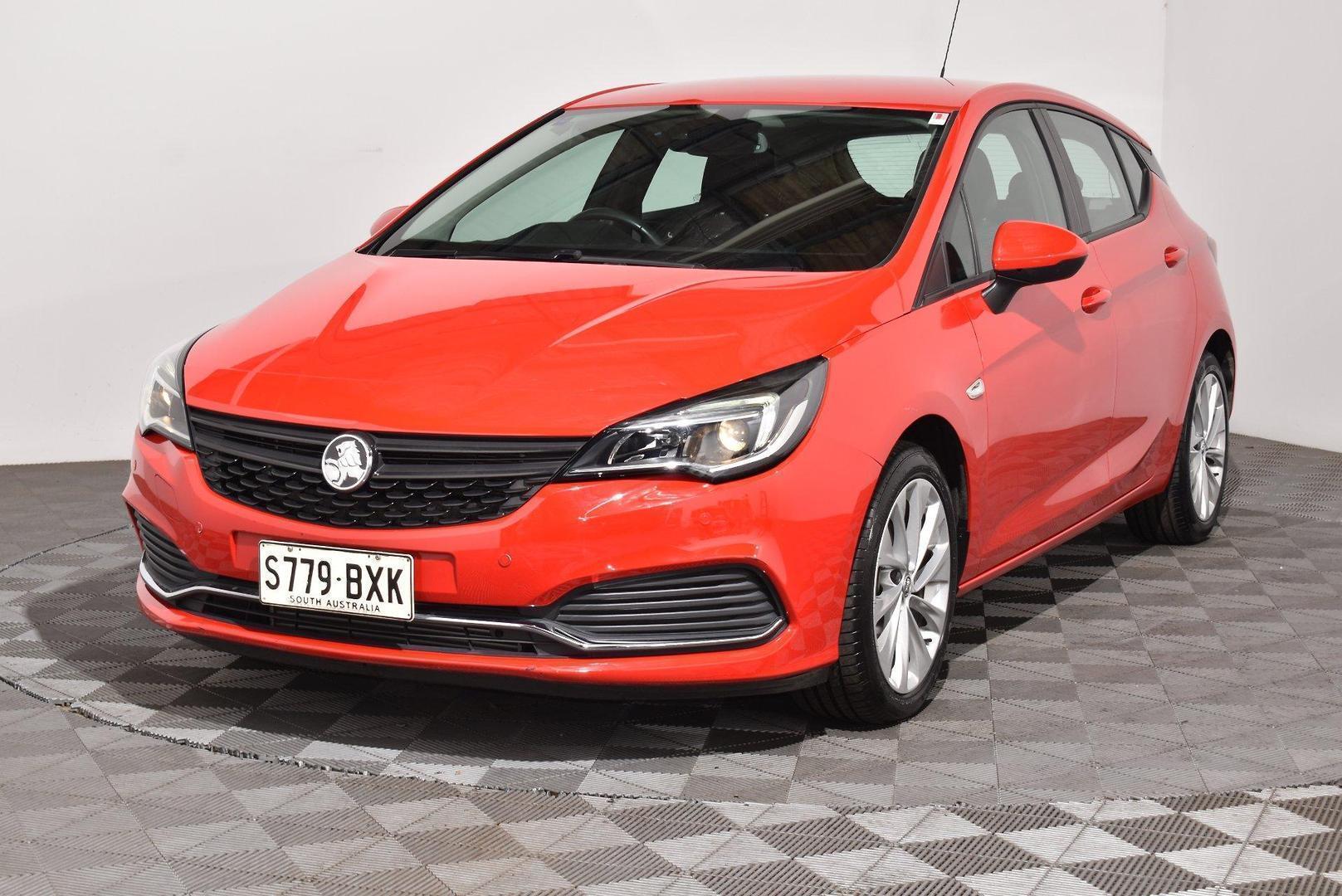 2018 Holden Astra R — photo 12