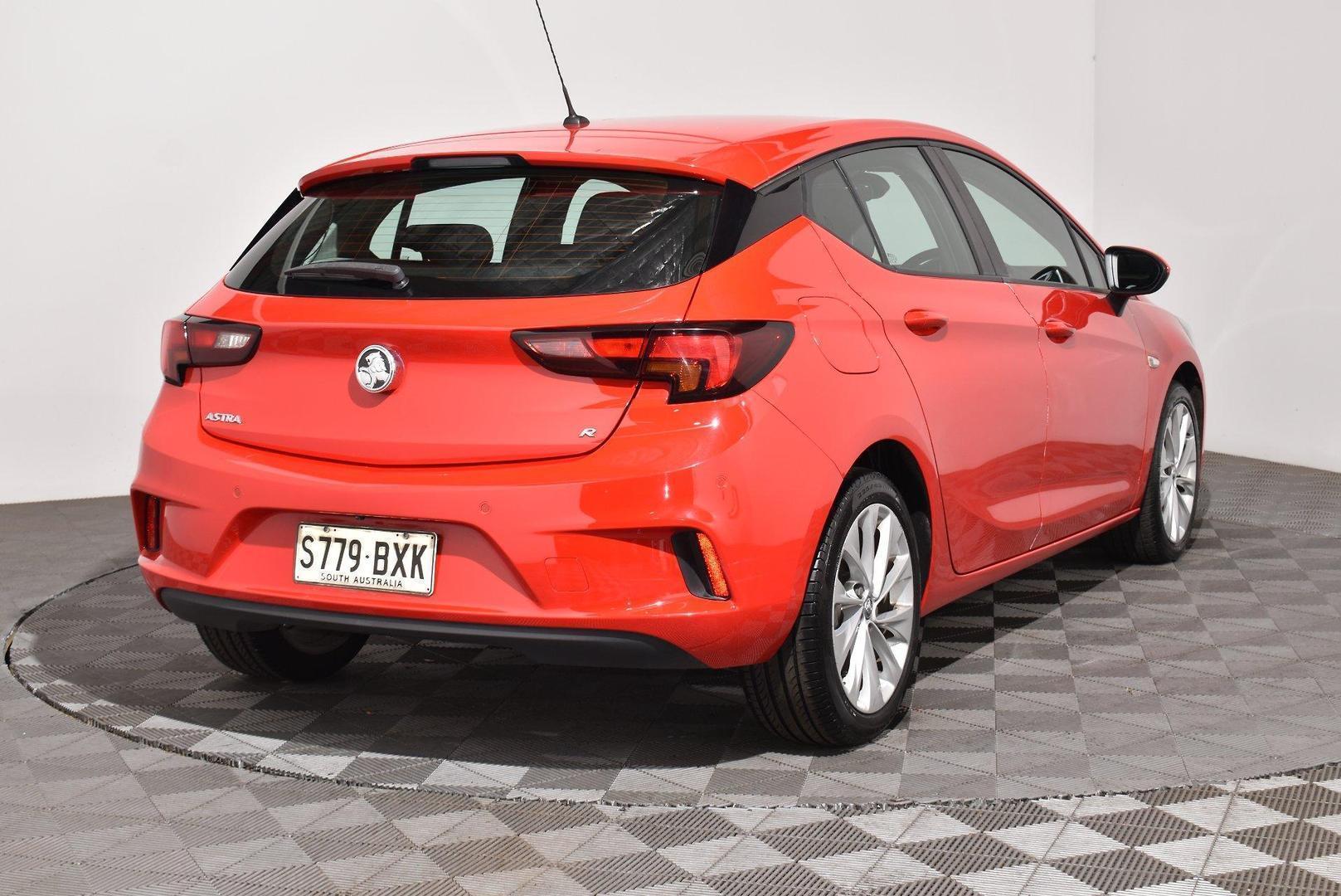2018 Holden Astra R — photo 13