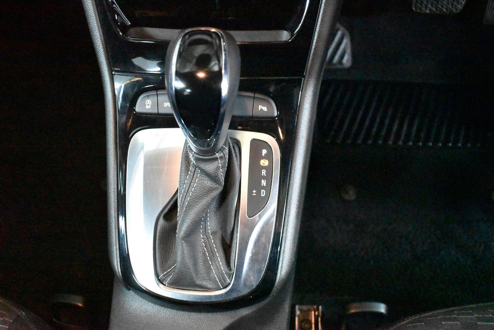 2018 Holden Astra R — photo 19