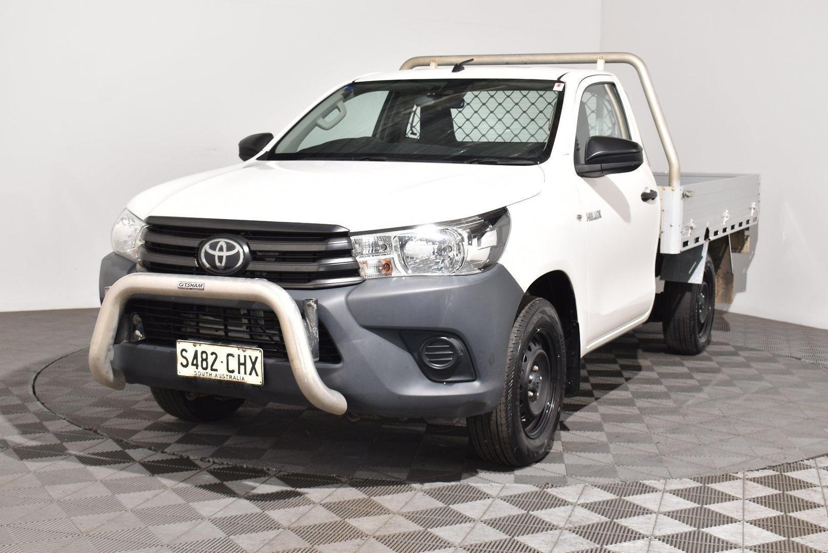 2020 Toyota Hilux Workmate — photo 11