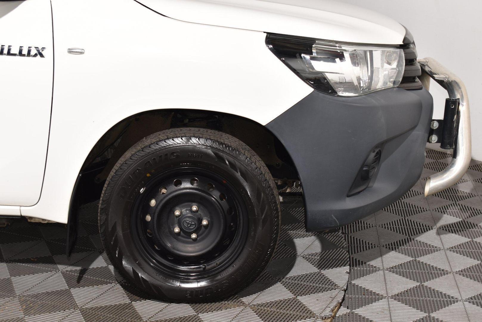 2020 Toyota Hilux Workmate — photo 16