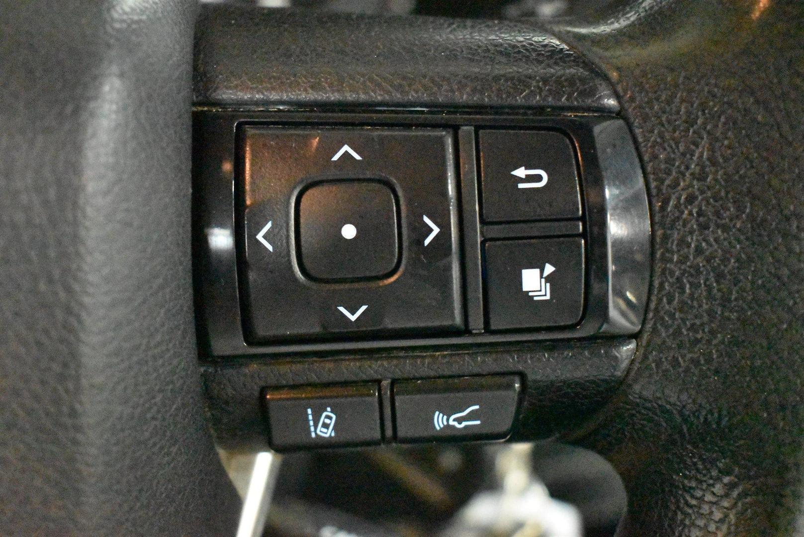 2020 Toyota Hilux Workmate — photo 20