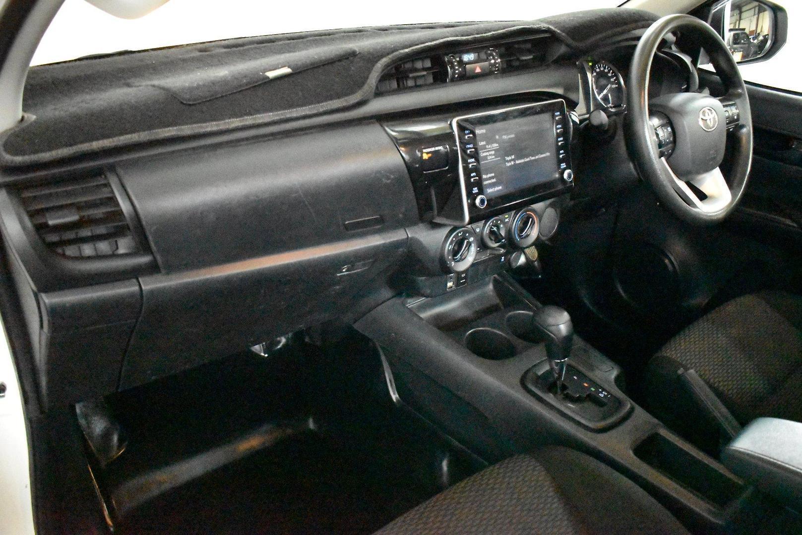 2020 Toyota Hilux Workmate — photo 6