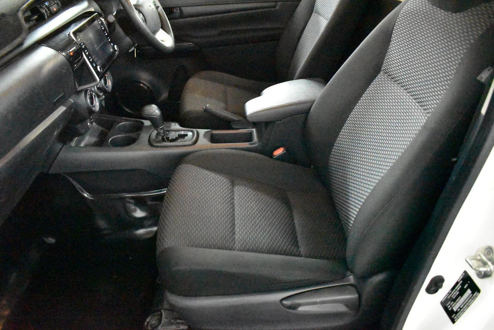 2020 Toyota Hilux Workmate — photo 7