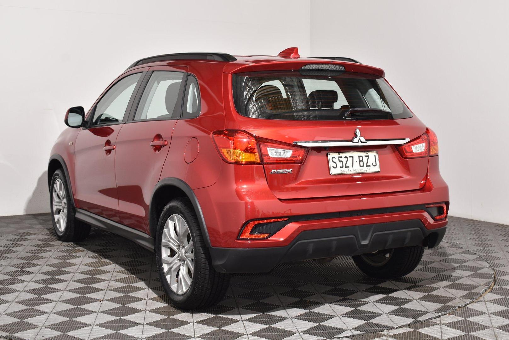 2019 Mitsubishi ASX ES — photo 2