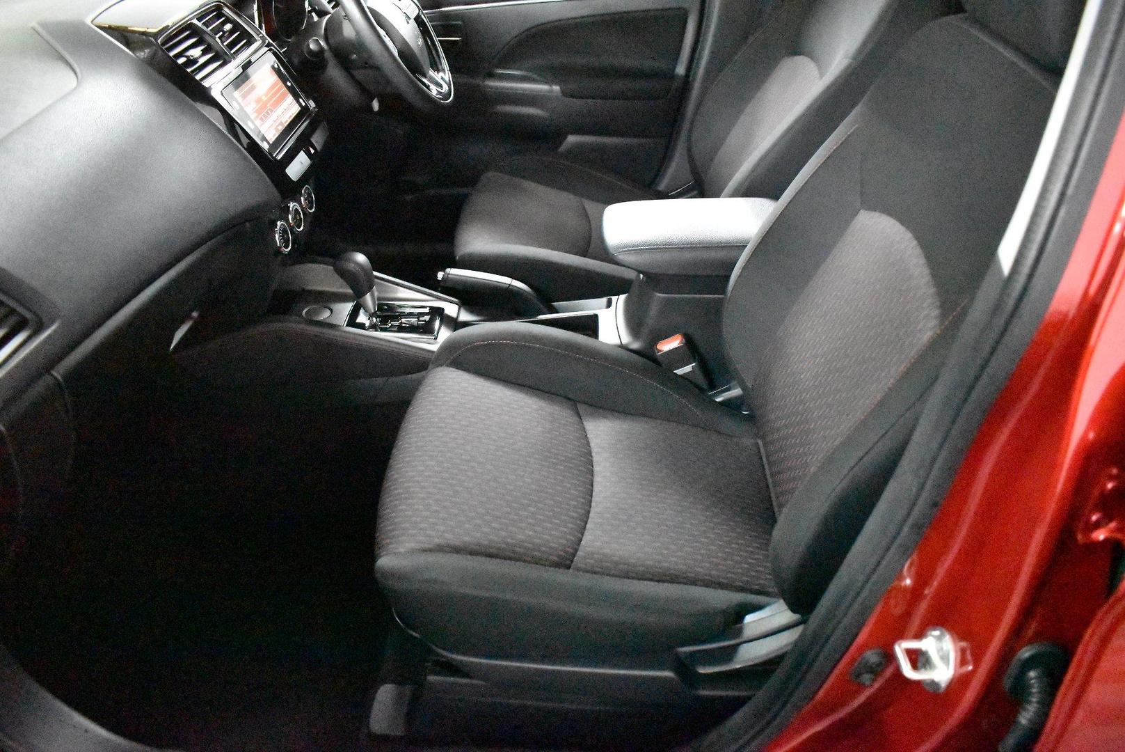 2019 Mitsubishi ASX ES — photo 7