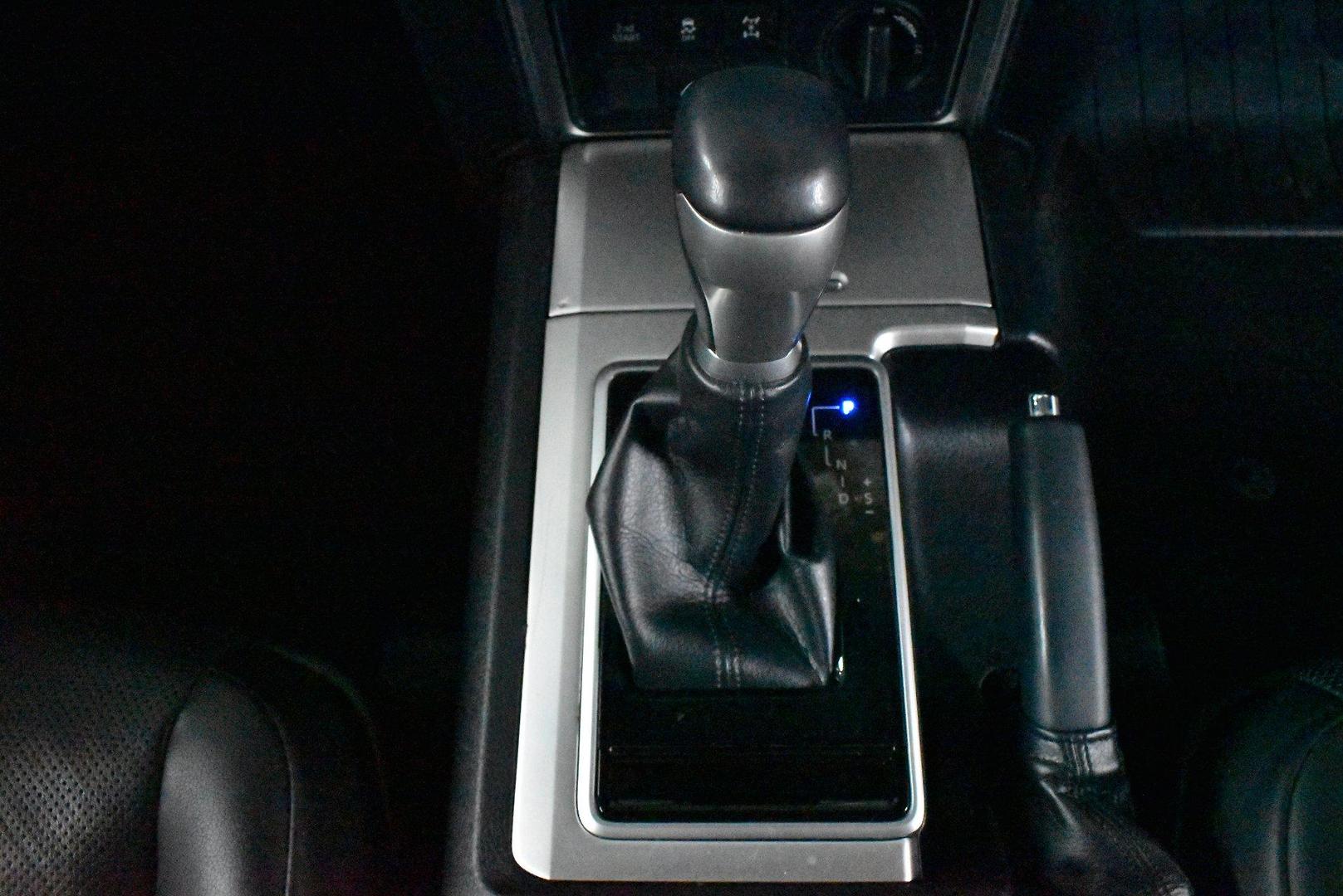2019 Toyota Landcruiser Prado GXL — photo 20
