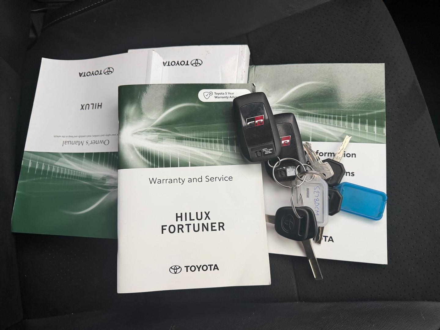 2024 Toyota Hilux GR Sport — photo 14