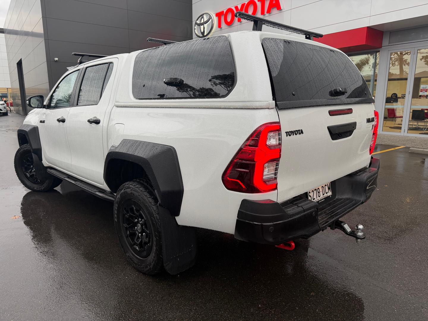 2024 Toyota Hilux GR Sport — photo 4