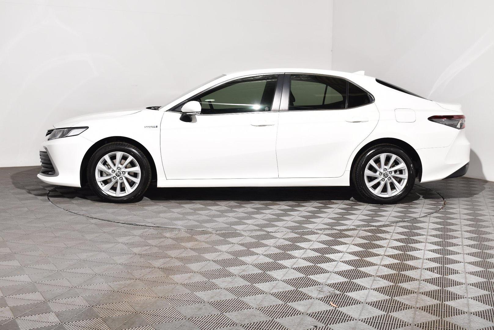 2023 Toyota Camry Ascent — photo 11