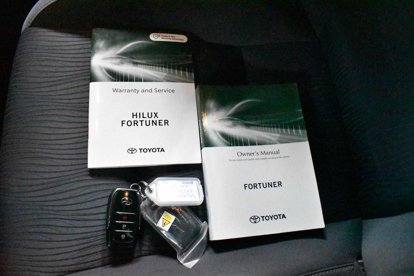 2022 Toyota Fortuner GX — photo 25