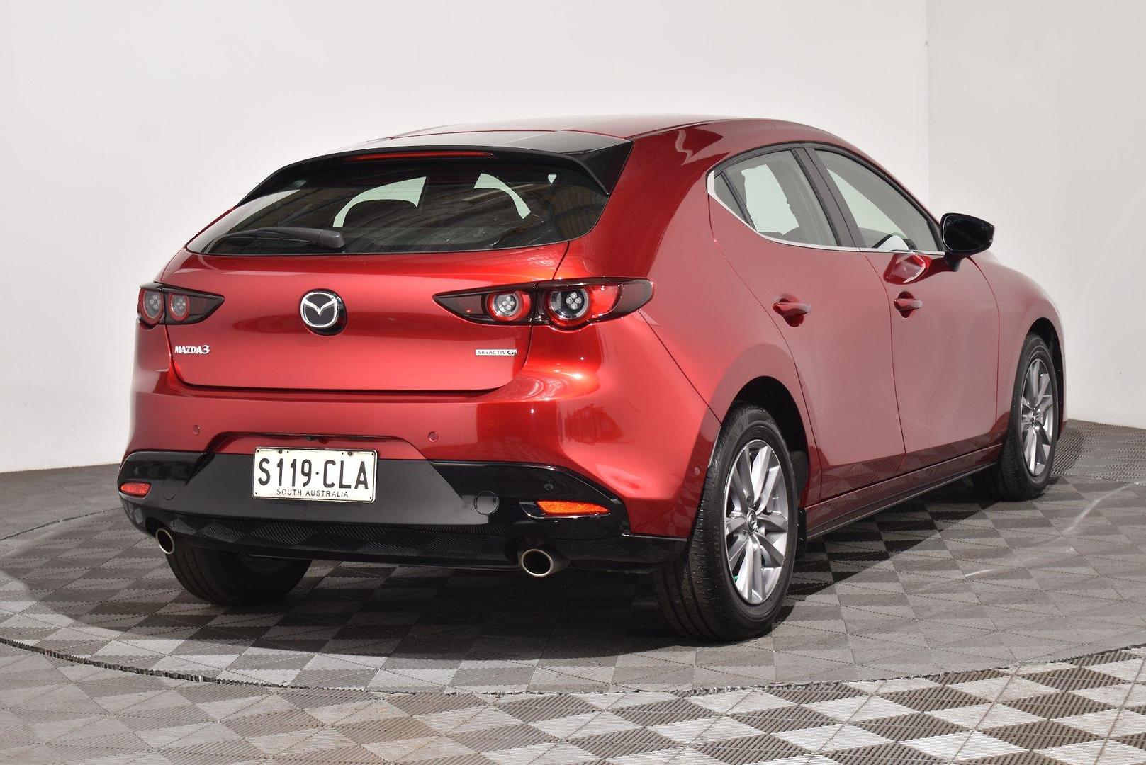 2021 Mazda 3 G20 Pure — photo 14