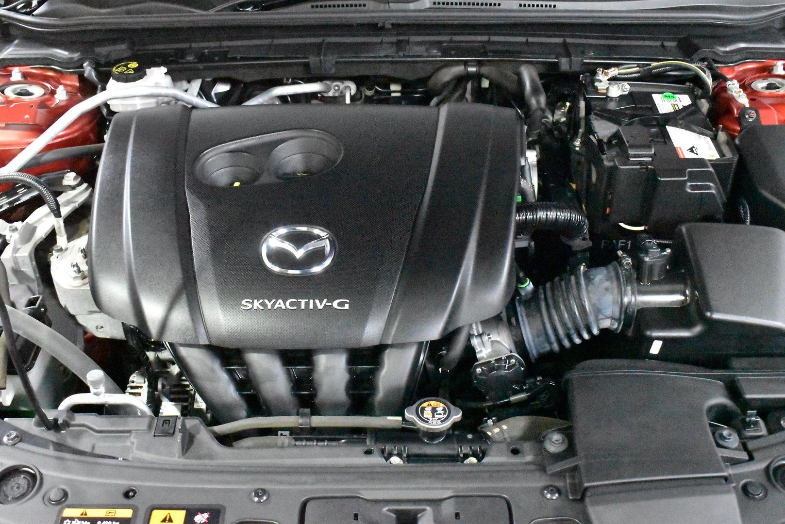 2021 Mazda 3 G20 Pure — photo 17