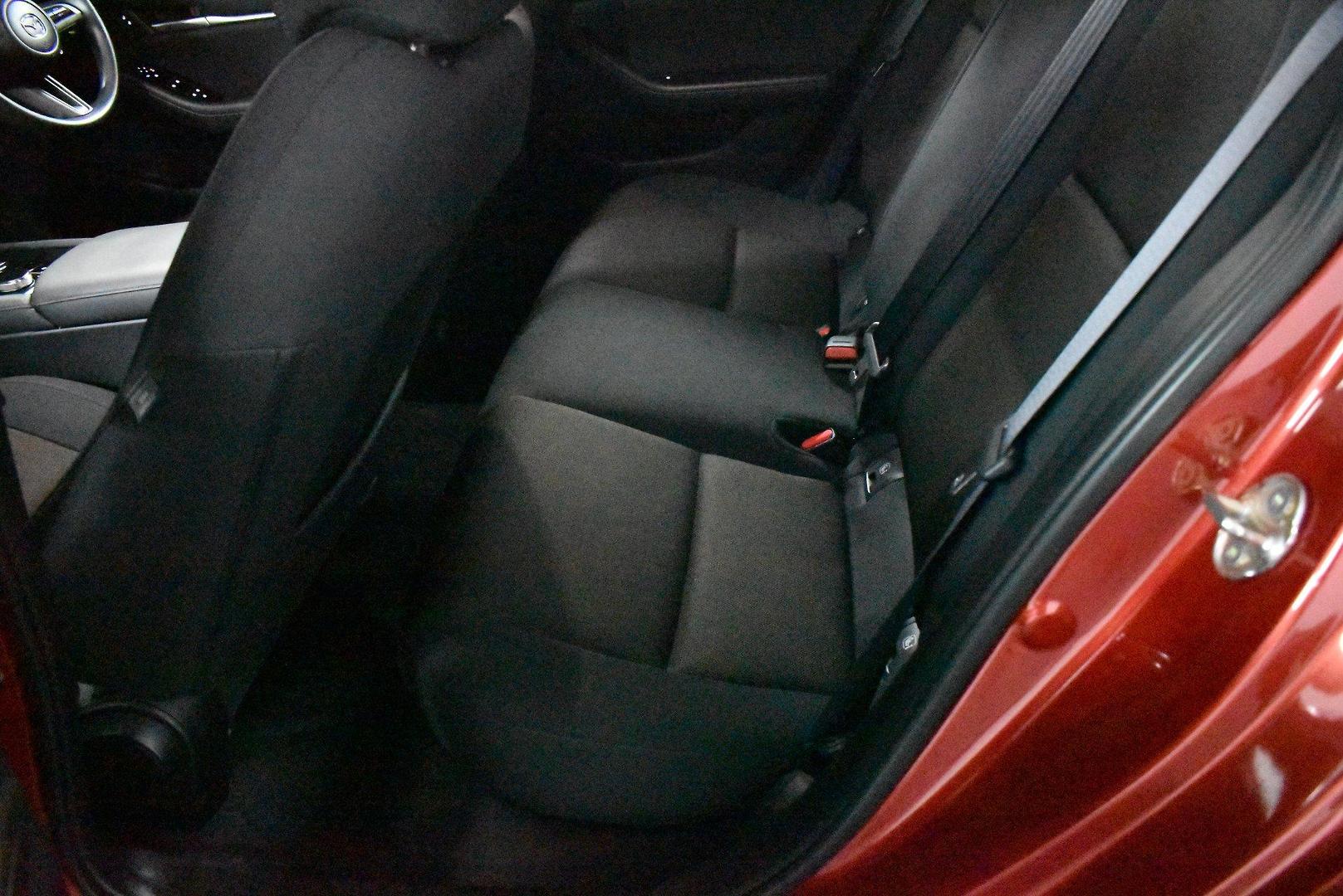 2021 Mazda 3 G20 Pure — photo 8