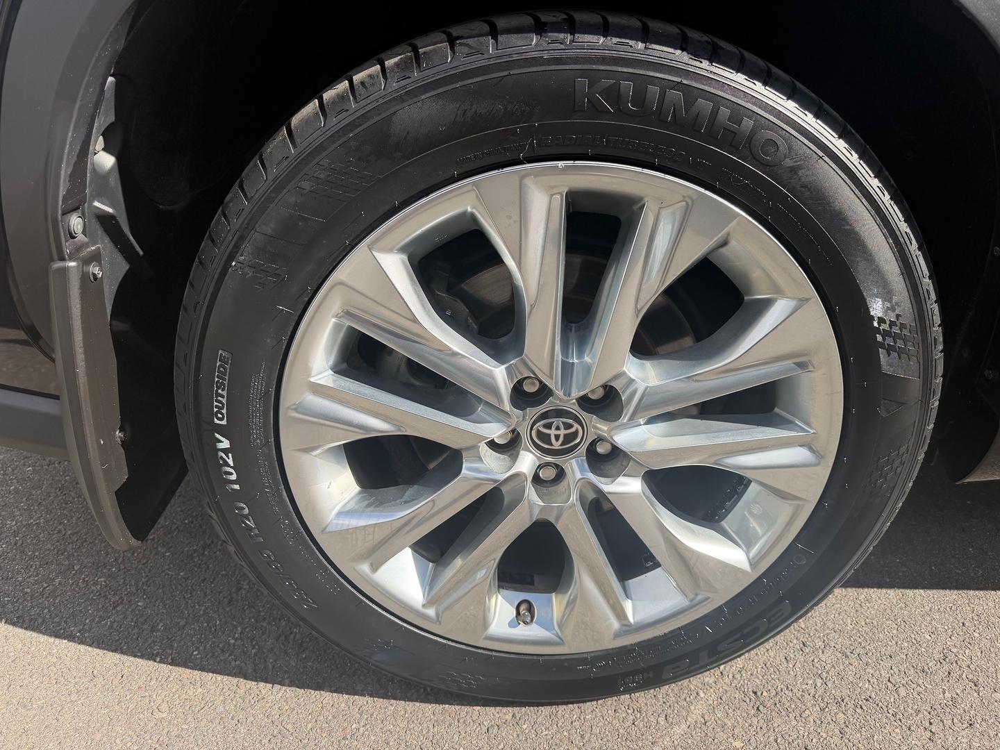 2021 Toyota Kluger Grande — photo 4