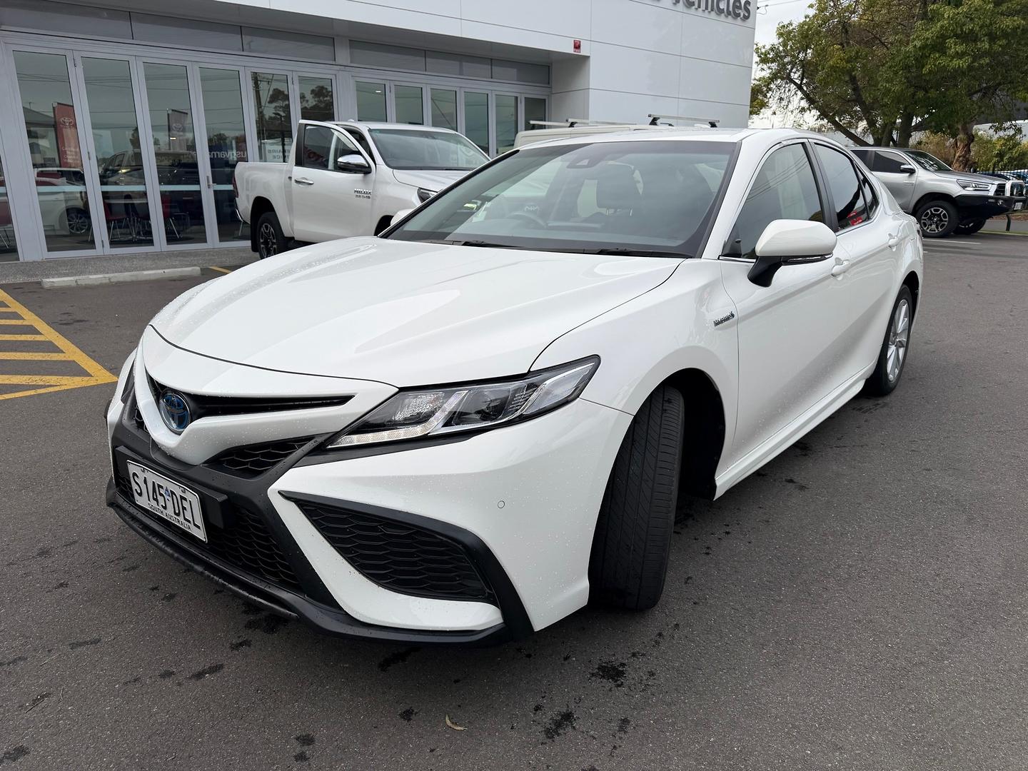 2021 Toyota Camry Ascent Sport — photo 3