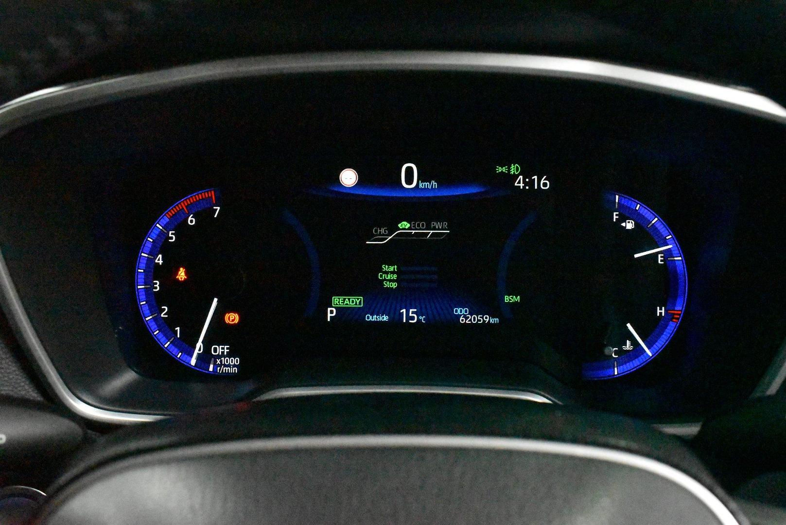 2020 Toyota Corolla ZR Hybrid — photo 25