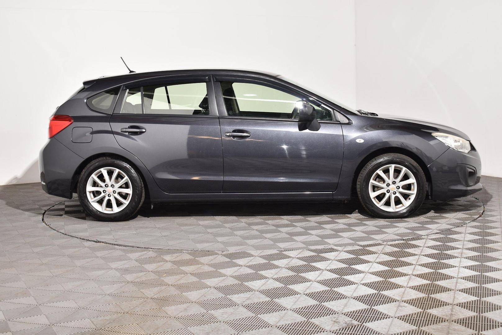 2014 Subaru Impreza 20i — photo 10