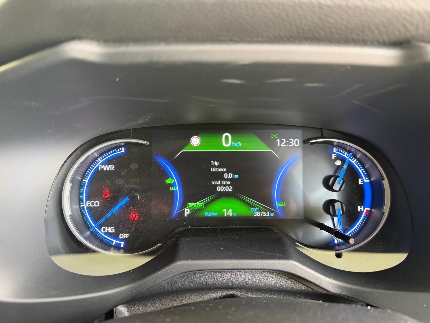 2022 Toyota RAV4 Cruiser — photo 10