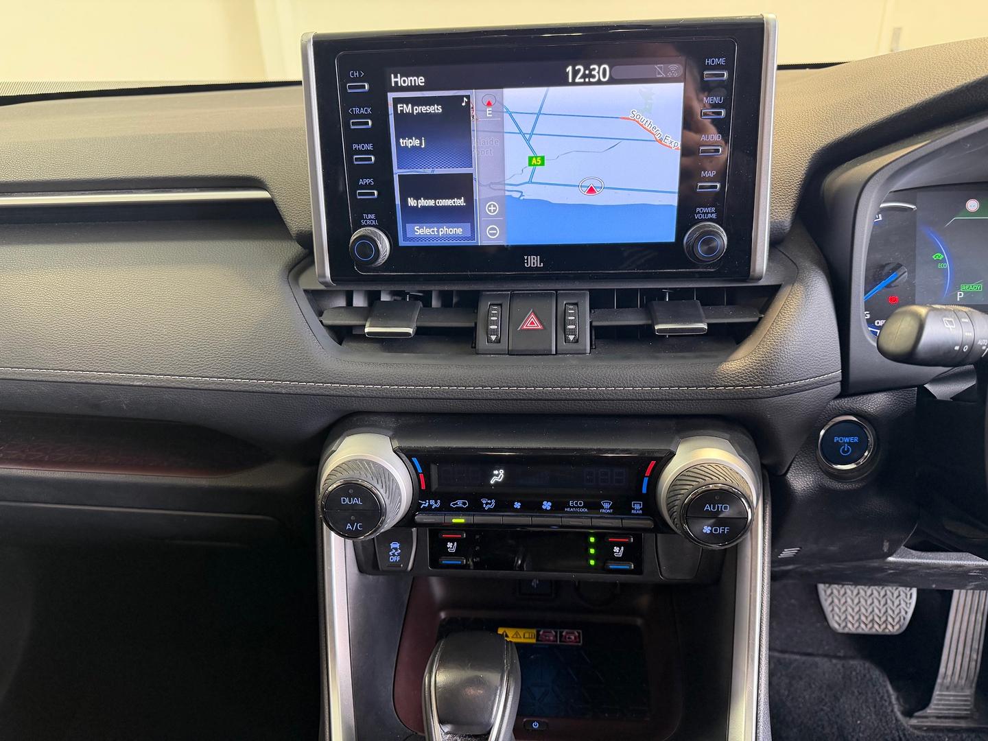 2022 Toyota RAV4 Cruiser — photo 11