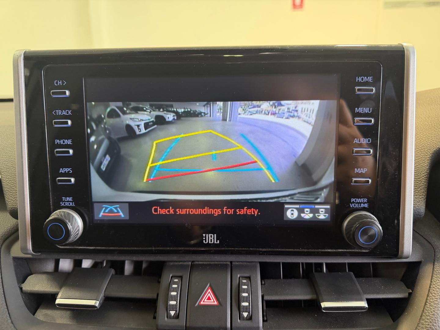 2022 Toyota RAV4 Cruiser — photo 12