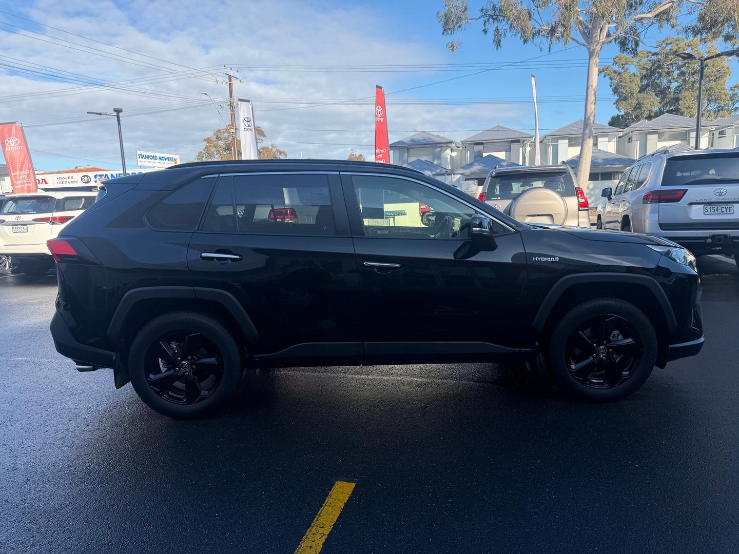 2021 Toyota RAV4 Cruiser — photo 6
