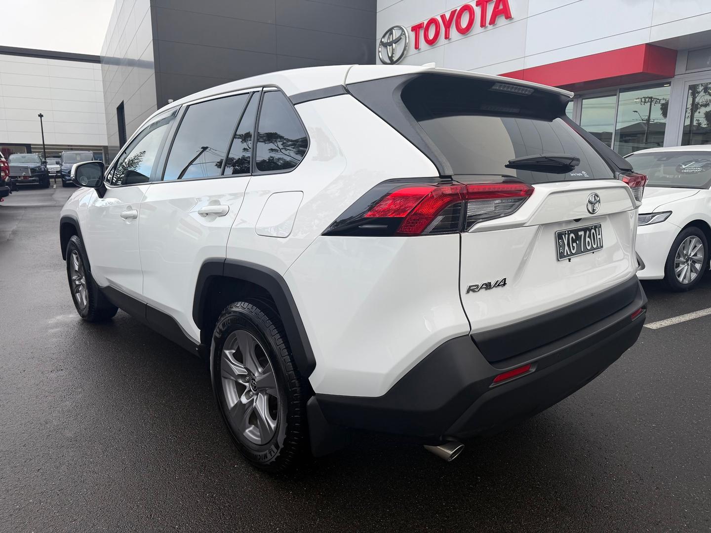 2022 Toyota RAV4 GX — photo 4