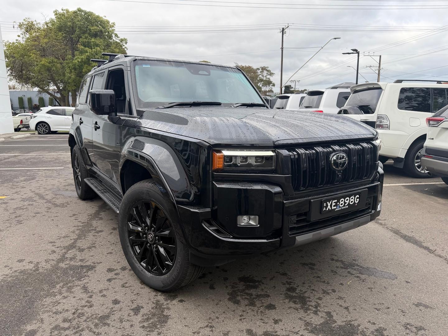 2024 Toyota Landcruiser Prado Kakadu — photo 1