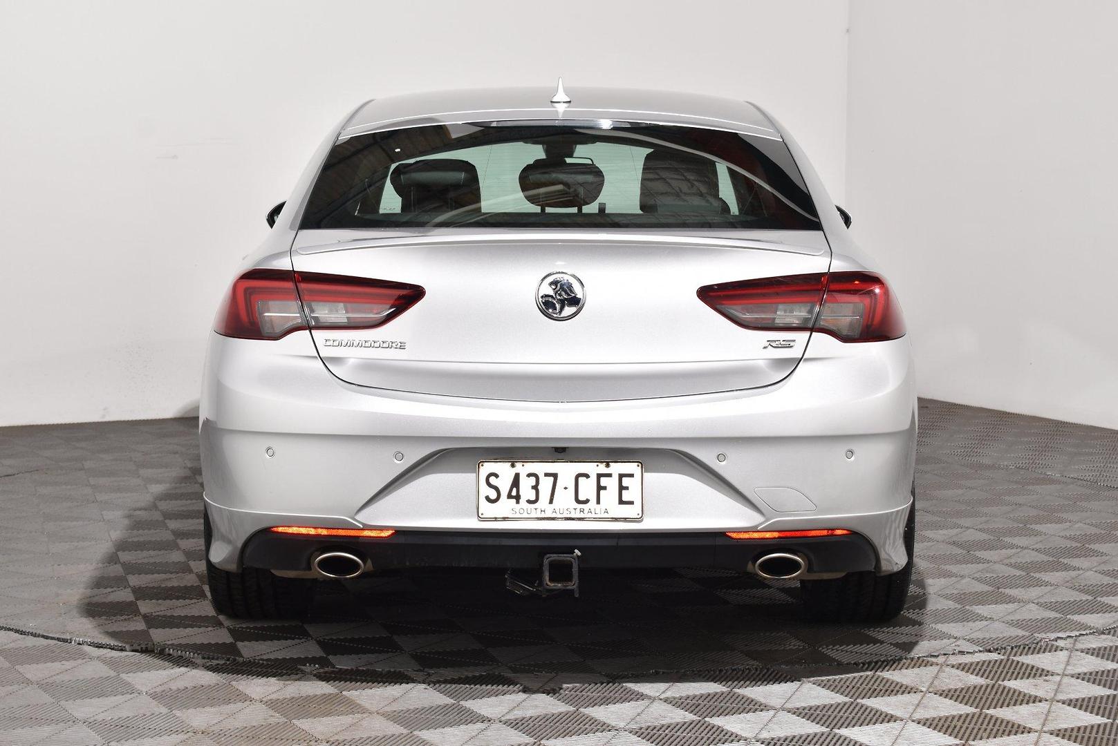 2018 Holden Commodore RS — photo 4