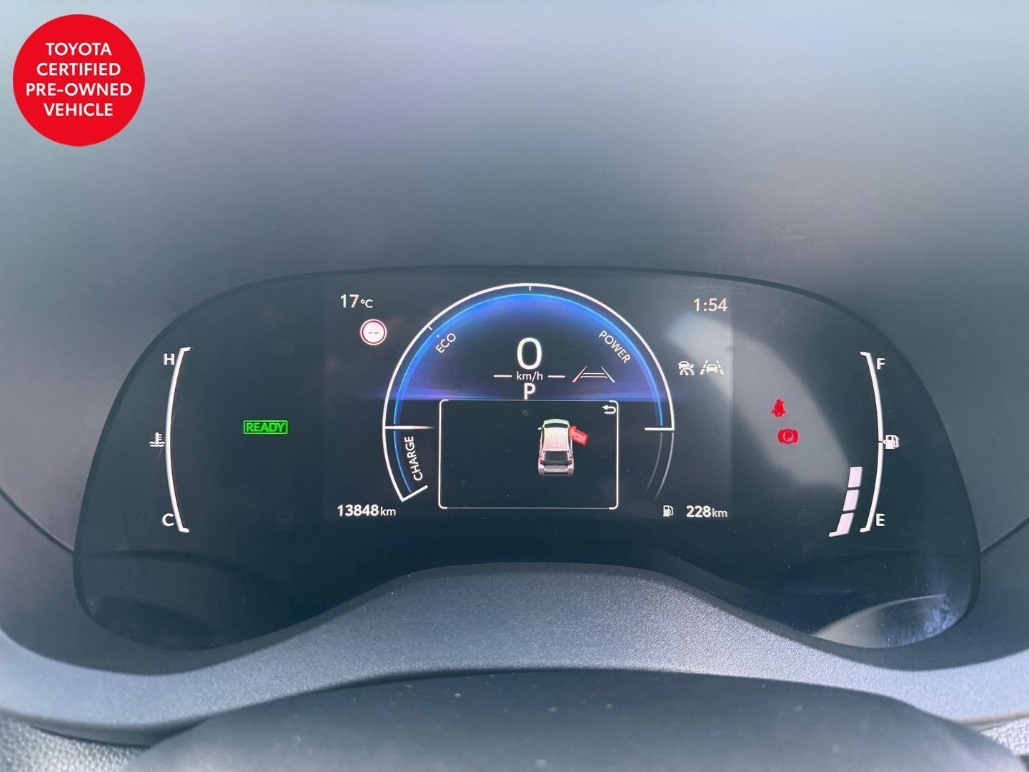 2025 Toyota Yaris SX Hybrid — photo 10