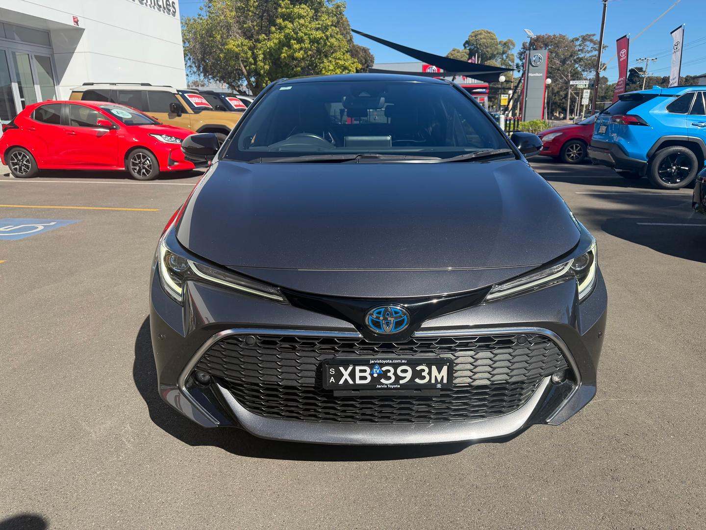 2021 Toyota Corolla ZR Hybrid — photo 2