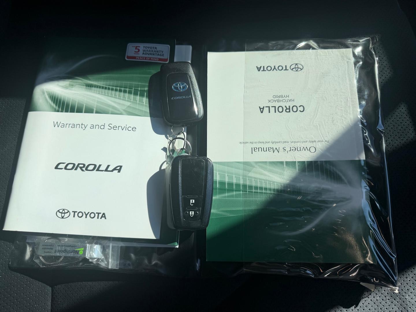 2021 Toyota Corolla ZR Hybrid — photo 6