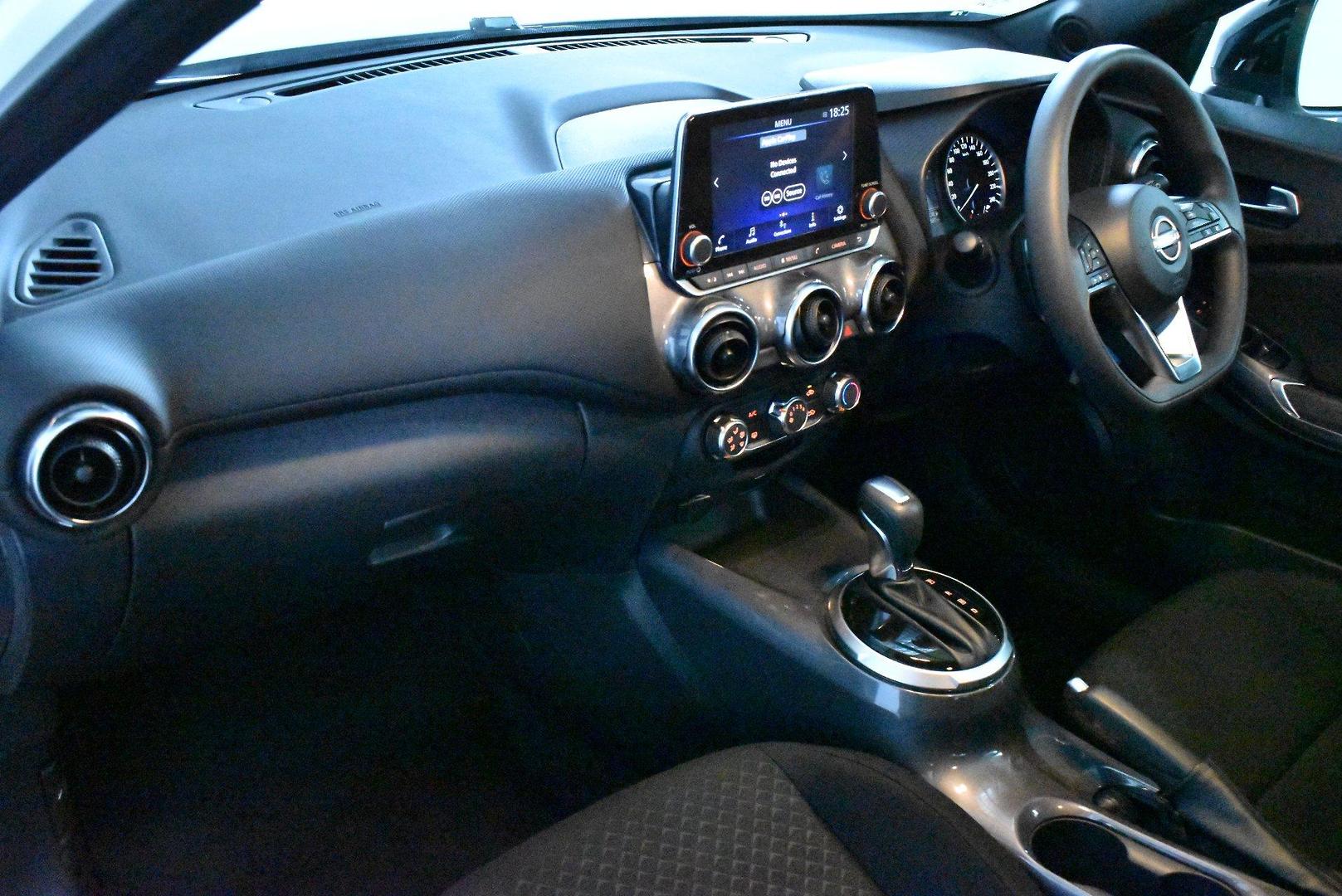 2023 Nissan JUKE ST — photo 6