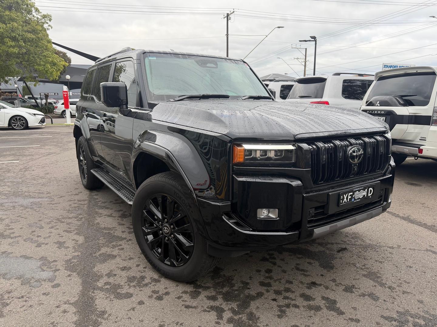 2025 Toyota Landcruiser Prado Kakadu — photo 1