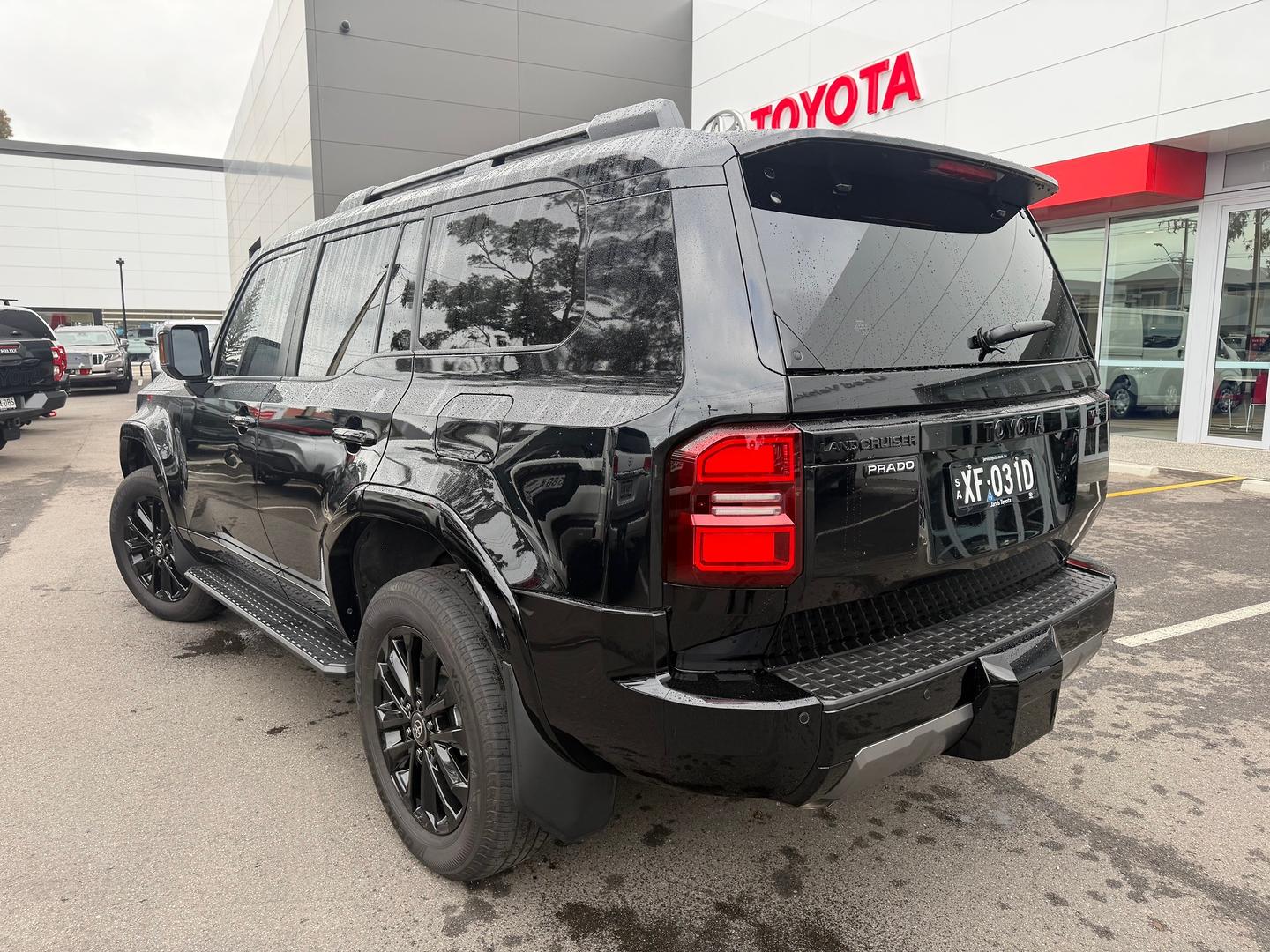 2025 Toyota Landcruiser Prado Kakadu — photo 4